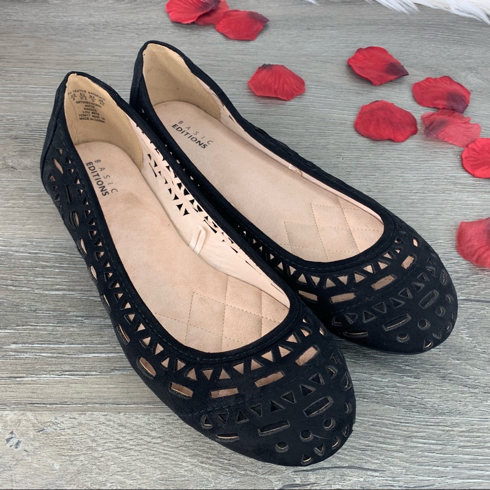 ❤️Basic Editions Haidee Flat Shoes Size 6